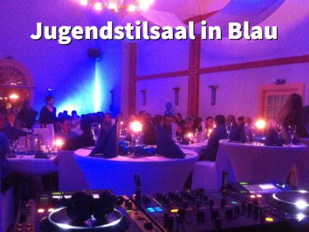 Jugendstils des Unicums mit blauer Effektbeleuchtung